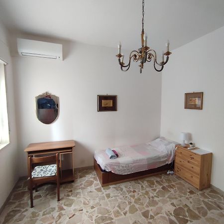 At Claudio And Inna'S Home Κατάνια Εξωτερικό φωτογραφία